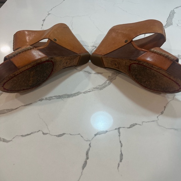 Trask Brown Leather Riki Wedge Sandal Anthropologie  - Size 8 - Picture 10 of 11